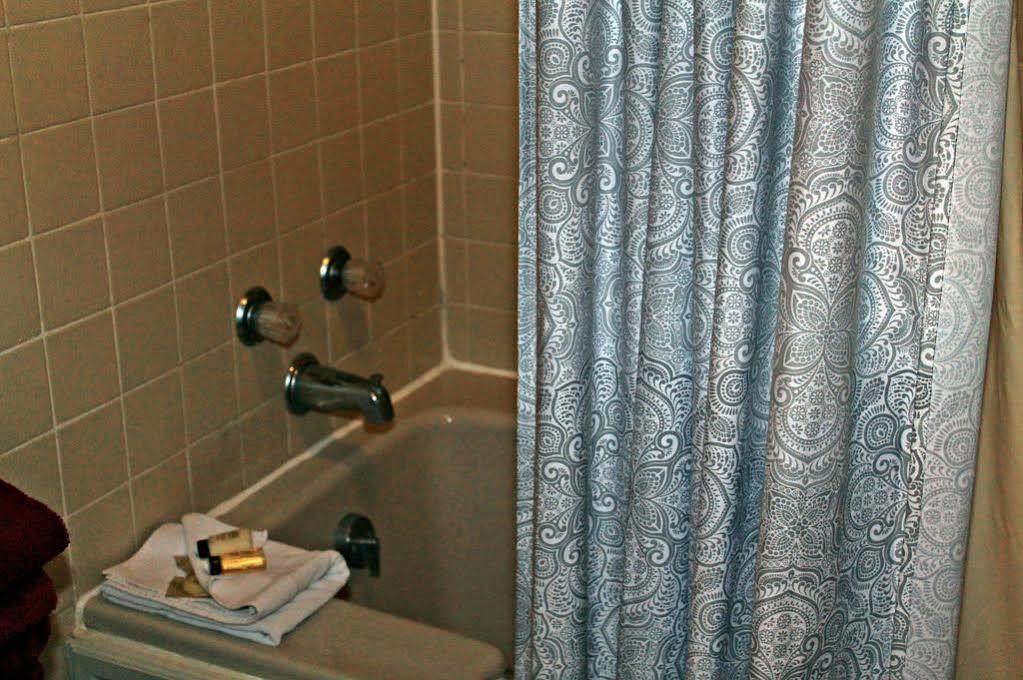 Chateau Orleans ニューオーリンズ エクステリア 写真